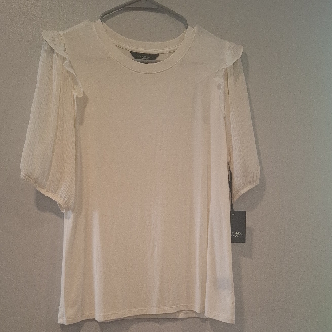 Nwt Elegant Cream Top With Ruffle Sleeves